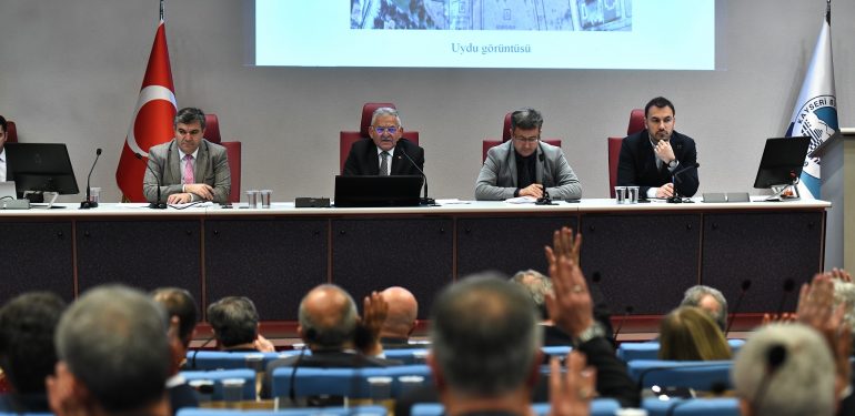 buyuksehir-meclisinden-depremzedeler-icin-‘su-katilim-payi-ve-sayac-ucreti-alinmamasi-karari-10