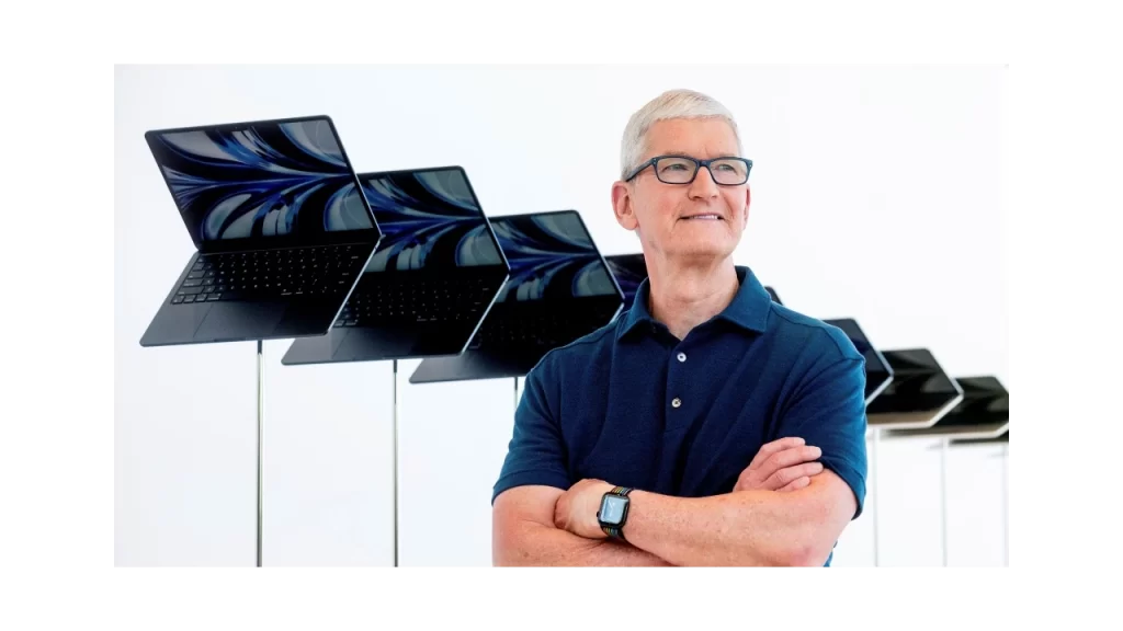 Apple’ın şık ve pahalı bir kulaklığı piyasaya sürmesi bekleniyor.