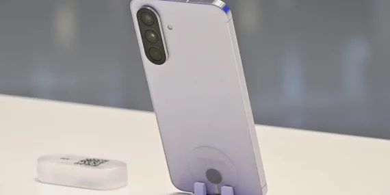 Samsung’dan Yeni Uygun Fiyatlı Telefonlar Geliyor: Galaxy M56 ve F56 Yolda!