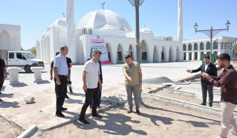 Belediye başkanı dr. evren dinçer, selçuklu külliyesinde incelemelerde bulundu