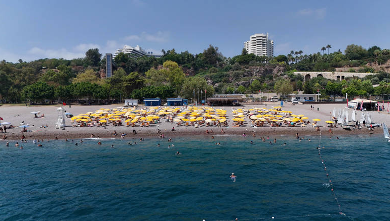 Antalyalılardan Büyükşehir plajlarına tam not