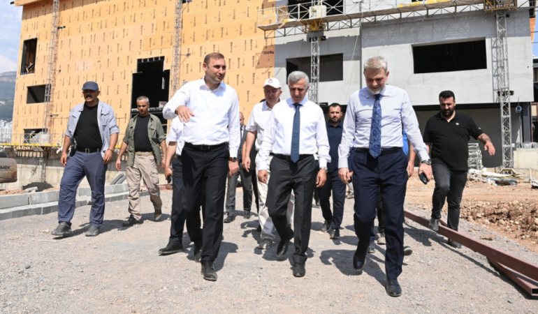 Üniversiteli Gençlerimiz İçin Modern Barınma ve Sosyalleşme Alanları Oluşturuluyor