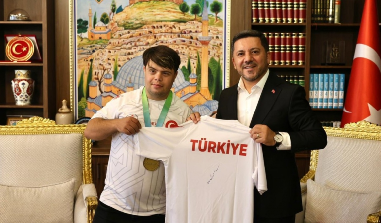 Türk Devletleri Özel Sporcular Down Sendromlular Spor Oyunları