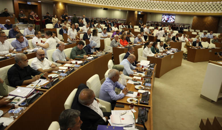 Muhittin Böcek’ten Büyükşehir Meclisi’ne mektup