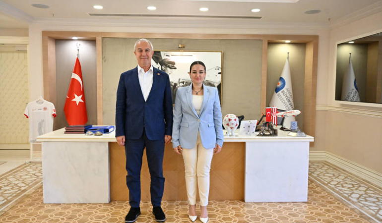 Başkan Vekili Büşra Özdemir Osman Tarık Özçelik ile bir araya geldi