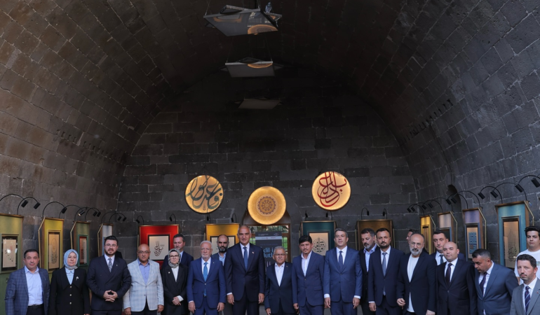 Başkan Büyükkılıç ve Bakan Ersoy, Selçuklu Uygarlığı ve Gevher Nesibe Tıp Tarihi Müzesi’ni Ziyaret Etti