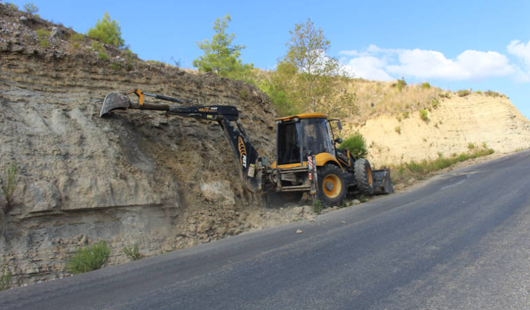 Büyükşehir’den Manavgat yollarında kış mesaisi