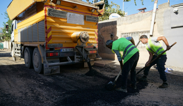 Yol Konforu İçin Asfalt Mesaisi Etap Etap Sürüyor