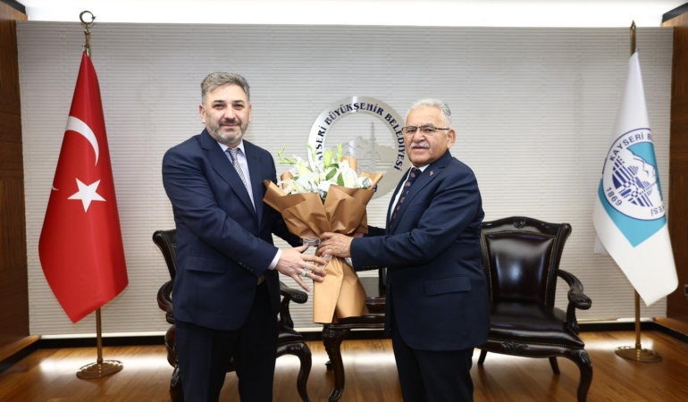 Esnaf Dostu Başkan Büyükkılıç, Hal Esnafının Her Zaman Yanında