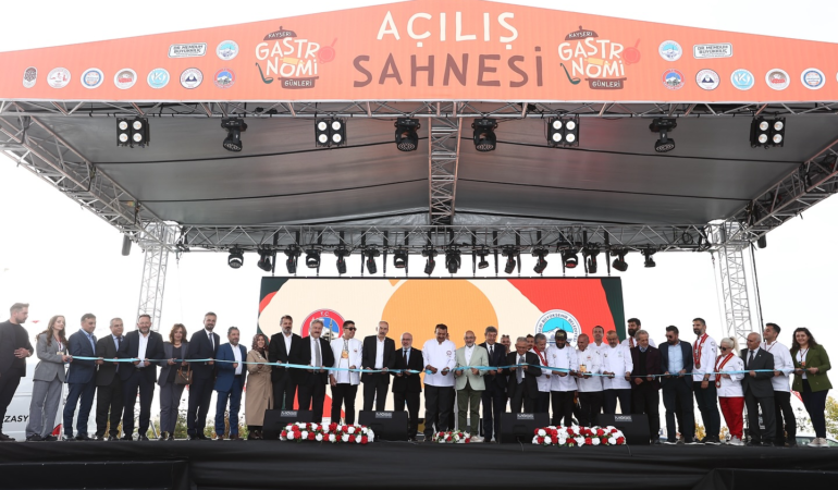 Başkan Büyükkılıç’tan Kayserililere Teşekkür: Birlikte Daha Güzeliz