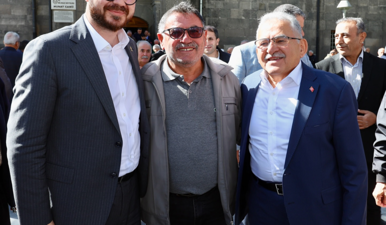 Başkan Büyükkılıç’tan Hunat Esnafına Ziyaret