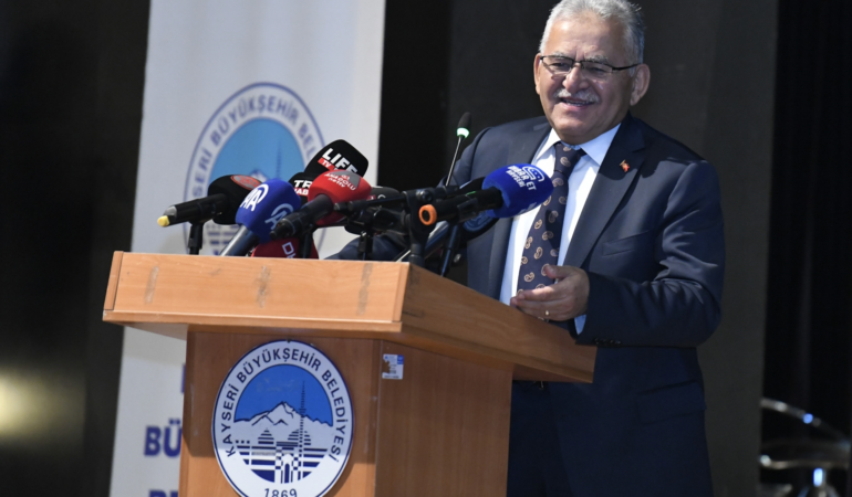 Kentsel Dönüşüm Zirvesinden Seslenen Büyükkılıç: Geleceğimizi Yeniden İnşa Edeceğiz