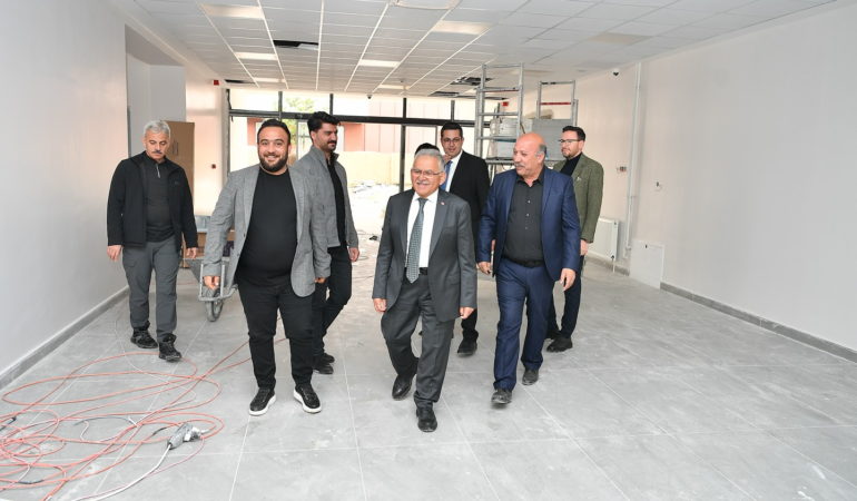 Başkan Büyükkılıç, Aileden Gelen Hayırla Alzheimer Hastalarına Umut Olacak