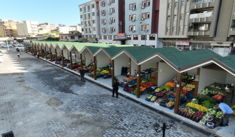 ŞANLIURFA’DA ESKİ GÖRÜNTÜ TARİH OLDU, YENİ PAZAR ALANI AÇILDI