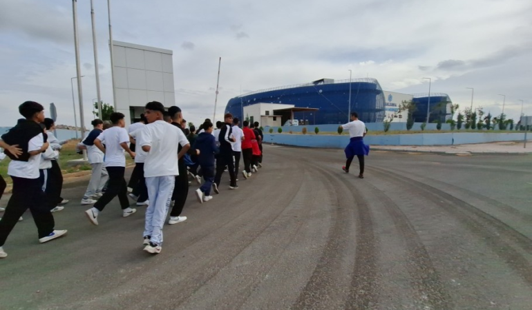 ŞANLIURFALI GENÇLER SPORDAN BİLİME KOŞTU