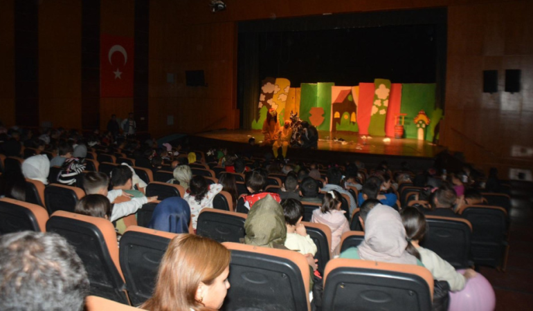 Geri Dönüşüm Ormanı ile Çocuklar Hem Eğlendi Hem de Öğrendi