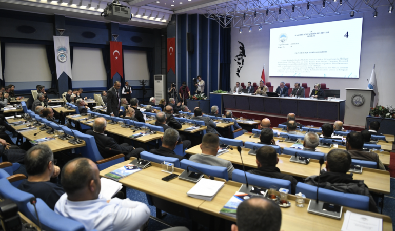 Büyükşehir Meclisi 38 Maddeyi Görüşerek Karara Bağladı