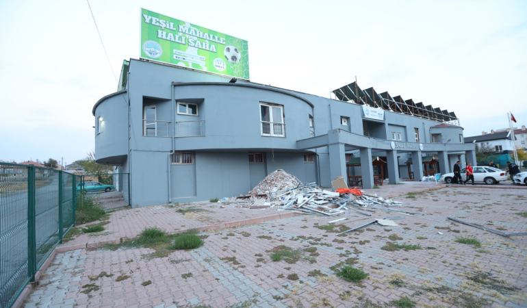 Büyükşehir’den Yeşil Mahalle Sosyal Tesisleri’nde İyileştirme Çalışması