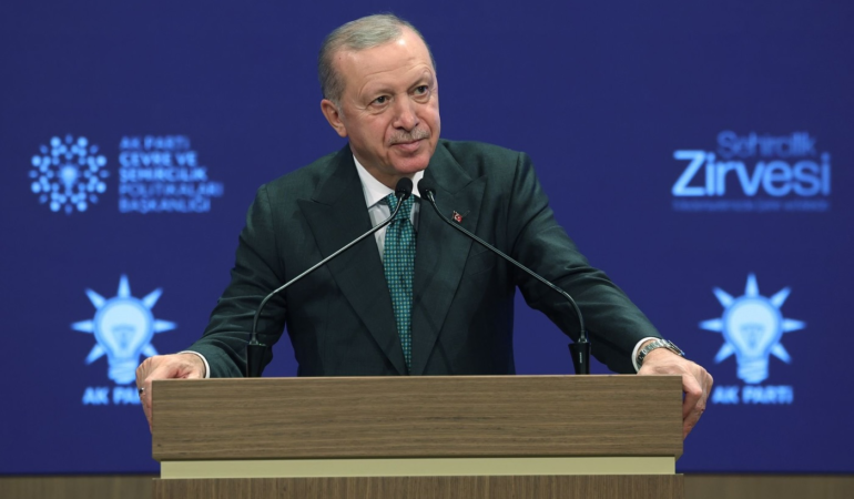 Başkan Büyükkılıç, Ankara’da Şehircilik Zirvesi’ne Katıldı, Cumhurbaşkanı Erdoğan ile Görüştü