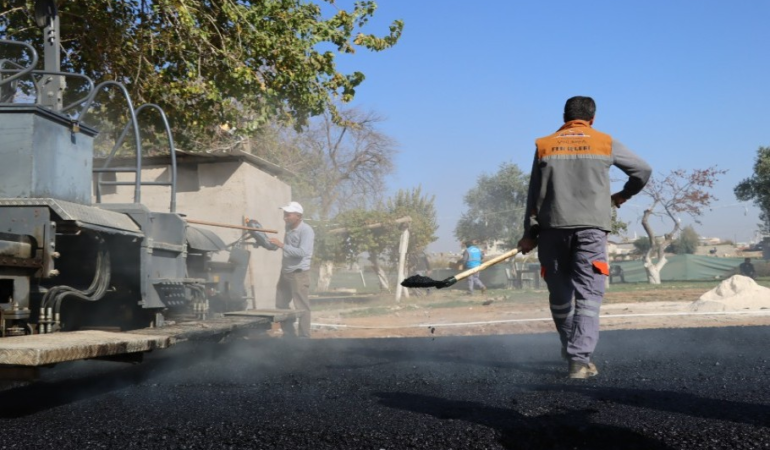 CEYLANPINAR’DA BÜYÜKŞEHİR FARKI: ASFALT ATAĞI DEVAM EDİYOR