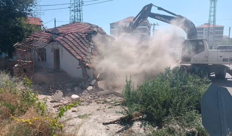 7 yılda 1468 metruk yapının yıkımı gerçekleşti