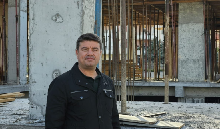 Başkan dinçer gençlik merkezi inşaatını yerinde inceledi