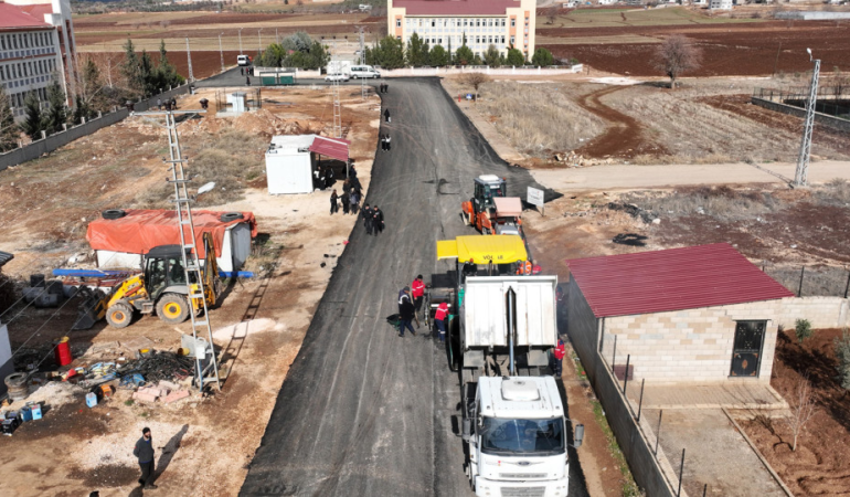 Büyükşehir, Pazarcık’ta Bir Mahallenin Daha Ulaşım Ağını Güçlendiriyor