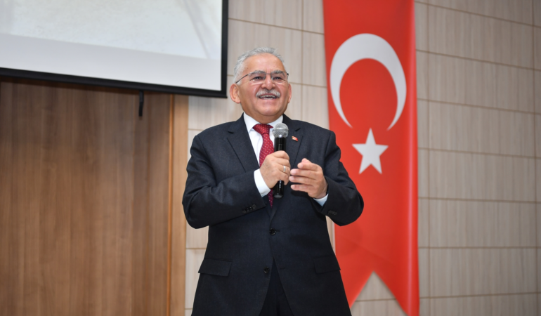 Başkan Büyükkılıç’tan Lise Öğrencilerine Kariyer ve Gelecek Tavsiyeleri