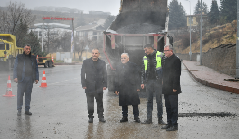 Başkan Büyükkılıç, Talas’ta Altyapı ve Üstyapı Çalışmalarını Yerinde İnceledi