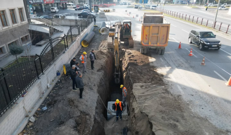 Büyükşehir, Kartal Kavşağı’nda Altyapıyı Güçlendiriyor