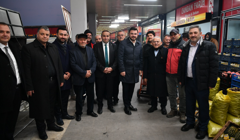 Başkan Büyükkılıç’tan Hal Kompleksi’ne Sabah Mesaisi