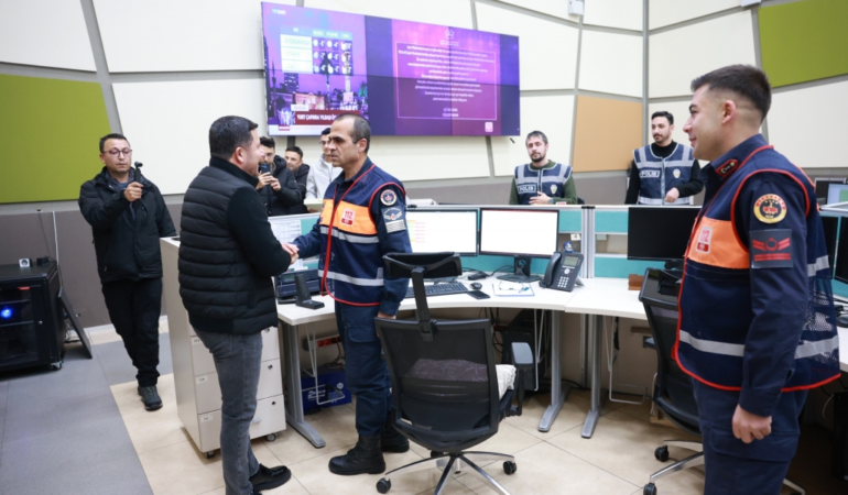 Belediye Başkanı Rasim Arı’nın Yılbaşı Mesaisi