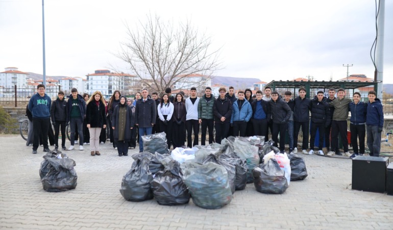Aksaray belediyesi’nden çevreci öğrencilere destek