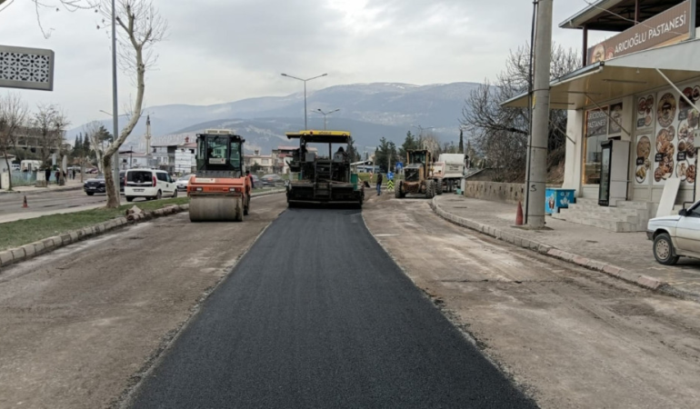Büyükşehir’den Dulkadiroğlu’nda Asfalt Seferberliği