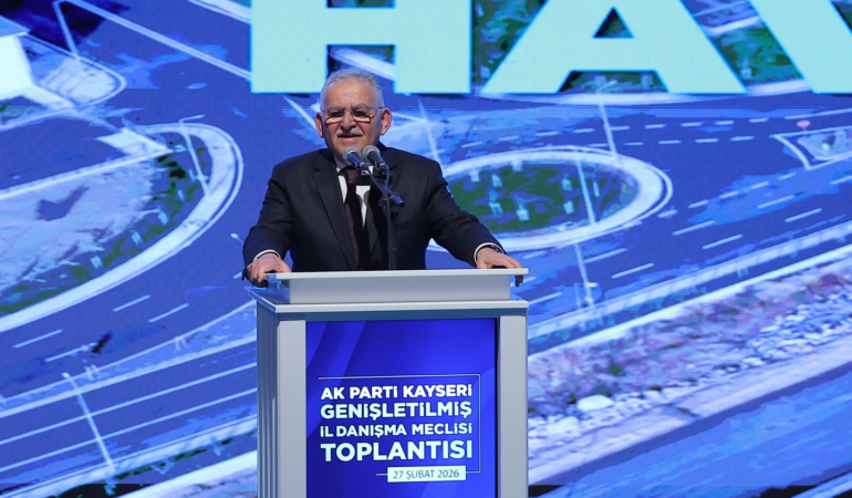 Fidan’dan Büyükkılıç’a Hizmet Övgüsü: Başkanımızın Ortaya Koyduğu Vizyon, Hizmet Her Türlü Takdirin Üstünde
