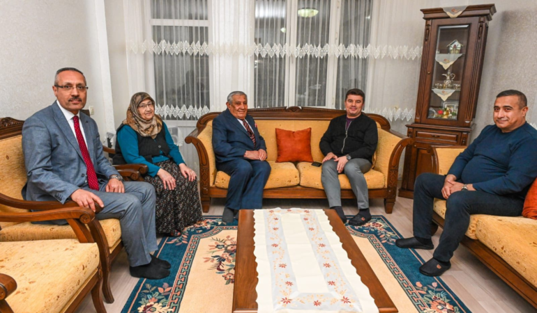 Başkan dinçer, ramazan’da gönül sofralarında vatandaşlarla buluşuyor