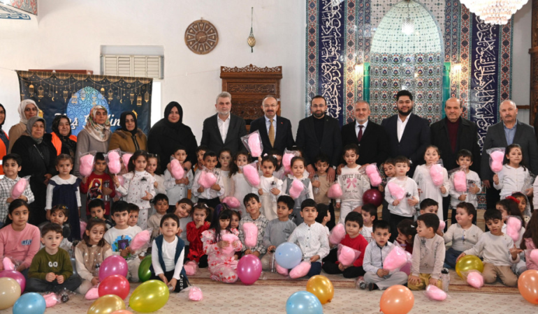 Başkan Görgel, Miniklerin Tekne Orucu Heyecanına Ortak Oldu