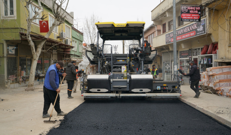 Şehir Merkezinde Yol Onarım Atağı Sürüyor