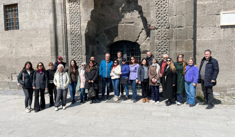 Kayseri Büyükşehir’den Turizm Atağı: Nevşehirli Rehberler Şehri Yerinde Keşfetti