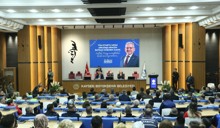 Personeliyle Bayramlaşan Başkan Büyükkılıç: Kayseri Büyükşehir, Bir Marka