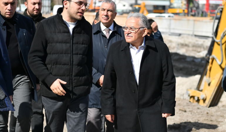 Başkan Büyükkılıç, 300 Milyon TL’lik Katlı Kavşak Projesi’ni Yerinde İnceledi