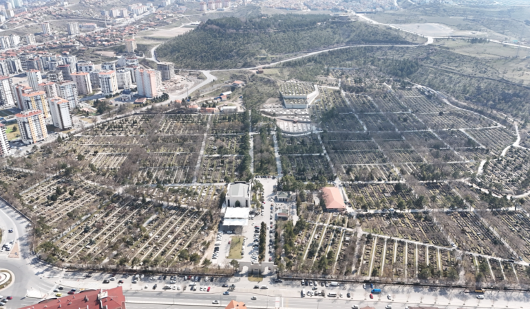 Büyükşehir, Kabristanları Bayram Ziyaretine Hazırladı