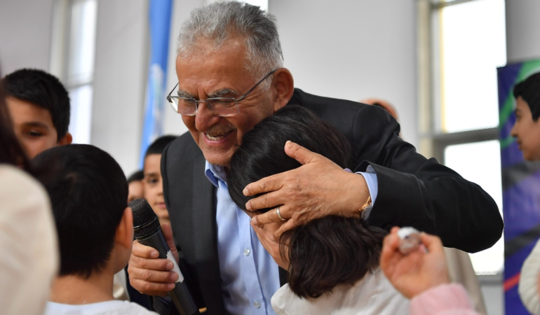 Başkan Büyükkılıç, Yürekleri Isıttı: Bayramda Çocukların Gönlünü Kazandı