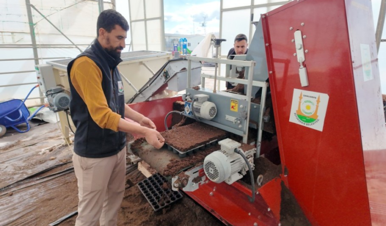 ŞANLIURFA BÜYÜKŞEHİR BELEDİYESİ 1 MİLYON FİDE ÜRETİYOR