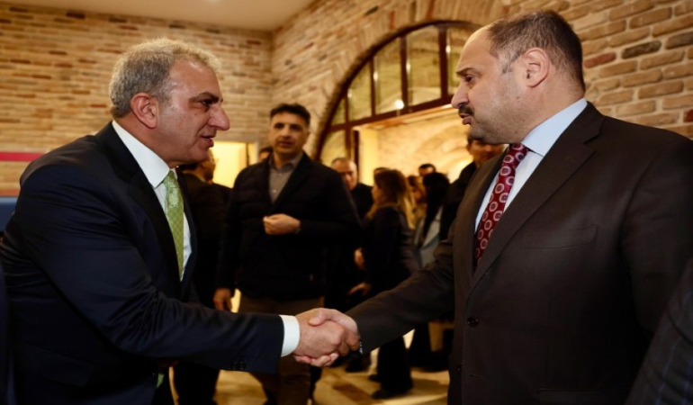 BAŞKAN GÜLPINAR, İLÇE BELEDİYE BAŞKANLARI VE MECLİS ÜYELERİYLE İFTARDA BULUŞTU