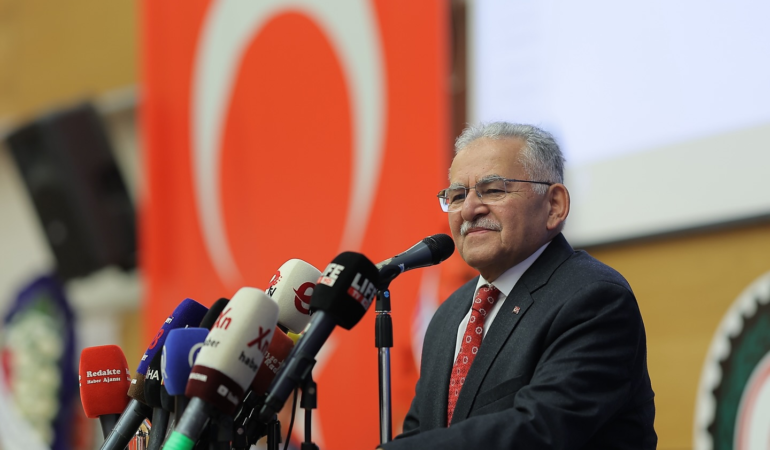 Kayseri’de Birlik Mesajı: Büyükkılıç’tan Dayanışma ve Hizmet Vurgusu