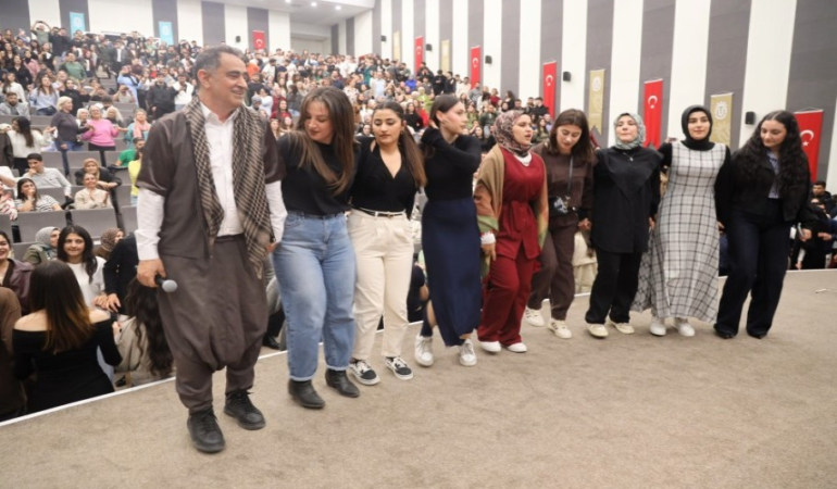 URFA AHENGİ SIRA GECESİ TOPLULUĞU, MUNZUR ÜNİVERSİTESİ’Nİ ŞENLENDİRDİ