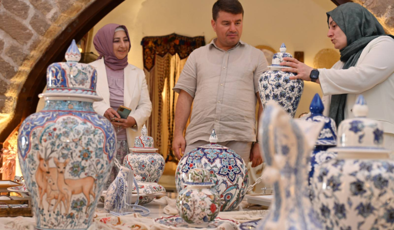 Anadolu motifleri ile türkiye yüzyılı sergisi kapılarını açıyor