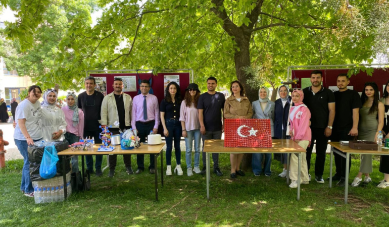 Büyükşehir’den Üniversite Gençliğiyle Atıksız Piknik Etkinliği