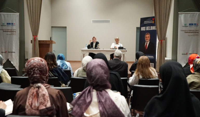 Yazarlık Akademisi’nde Edebiyatın Derinliklerine Yolculuk